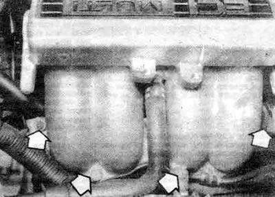 9.12. На двигателях 1,5л отсоедините упорный стакан от головки цилиндров, если он прилип, отведите…
